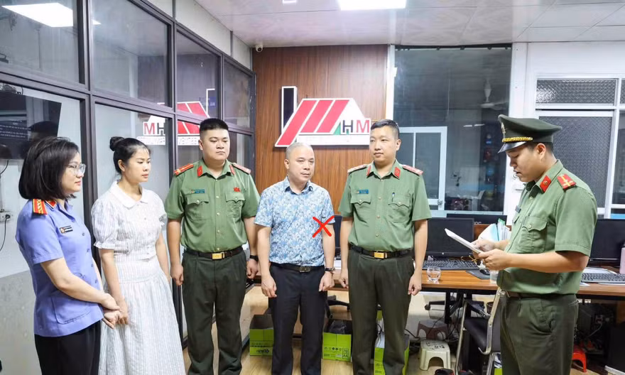 Làm giả hồ sơ mua nhà ở xã hội, 5 người bị khởi tố