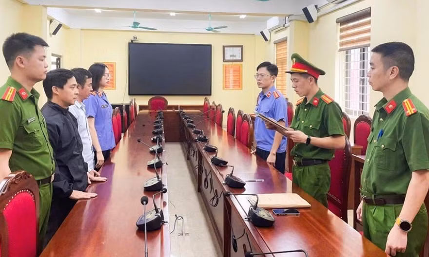 Hai cán bộ ban quản lý dự án ở Sơn La bị khởi tố vì sử dụng kết quả thí nghiệm vật liệu giả