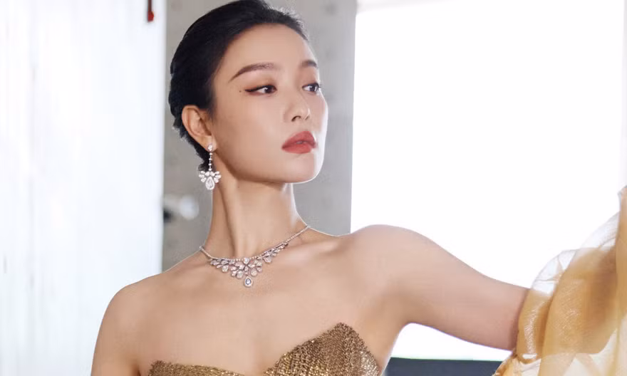 Tổng tài và cuộc tình với hai mỹ nhân đẹp bậc nhất