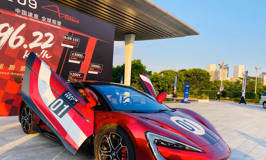 Xe điện Yangwang có tốc độ 496,22 km/h. Ảnh: Tư Hiền.