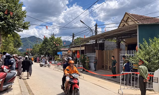 Người phụ nữ tử vong tại nhà với nhiều vết thương, người chồng gặp nạn cách 15km 