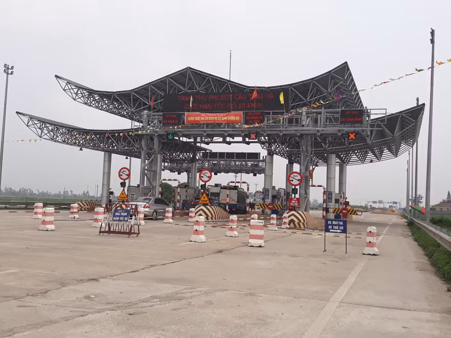 Trạm BOT cầu Thái Hà "bỏ quên" ý kiến của tỉnh Thái Bình - Ảnh: Hoàng Long