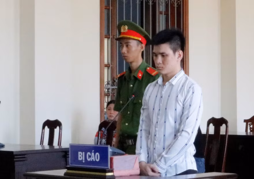 Bị cáo LInh tại phiên tòa.