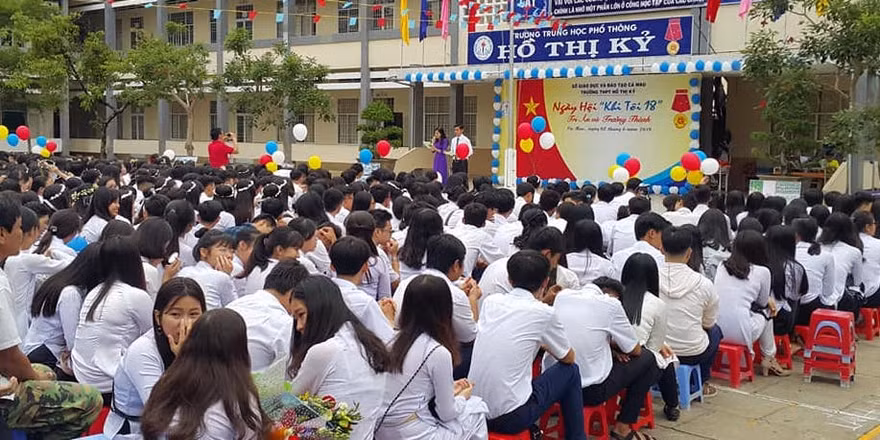 Học sinh Trường THCS- THPT Hồ Thị Kỷ, thành phố Cà Mau
