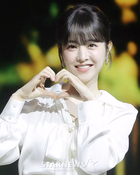 Park Bo Young sẽ có buổi họp fan mang tên Written BY tại Yes24 Live Hall ở Gwangjin-gu, Seoul vào ngày 7/6. Thông qua buổi fan meeting này, Park Bo Young sẽ gặp gỡ người hâm mộ ngoại tuyến lần đầu tiên sau khoảng 7 năm. Sau buổi họp mặt người hâm mộ trong nước, cô đang lên kế hoạch cho chuyến lưu diễn vòng quanh thế giới đến Ma Cao, Bangkok và Đài Loan. Park Bo Young sẽ có buổi họp fan mang tên Written BY tại Yes24 Live Hall ở Gwangjin-gu, Seoul vào ngày 7/6. Thông qua buổi fan meeting này, Park Bo Young sẽ gặp gỡ người hâm mộ ngoại tuyến lần đầu tiên sau khoảng 7 năm. Sau buổi họp mặt người hâm mộ trong nước, cô đang lên kế hoạch cho chuyến lưu diễn vòng quanh thế giới đến Ma Cao, Bangkok và Đài Loan.