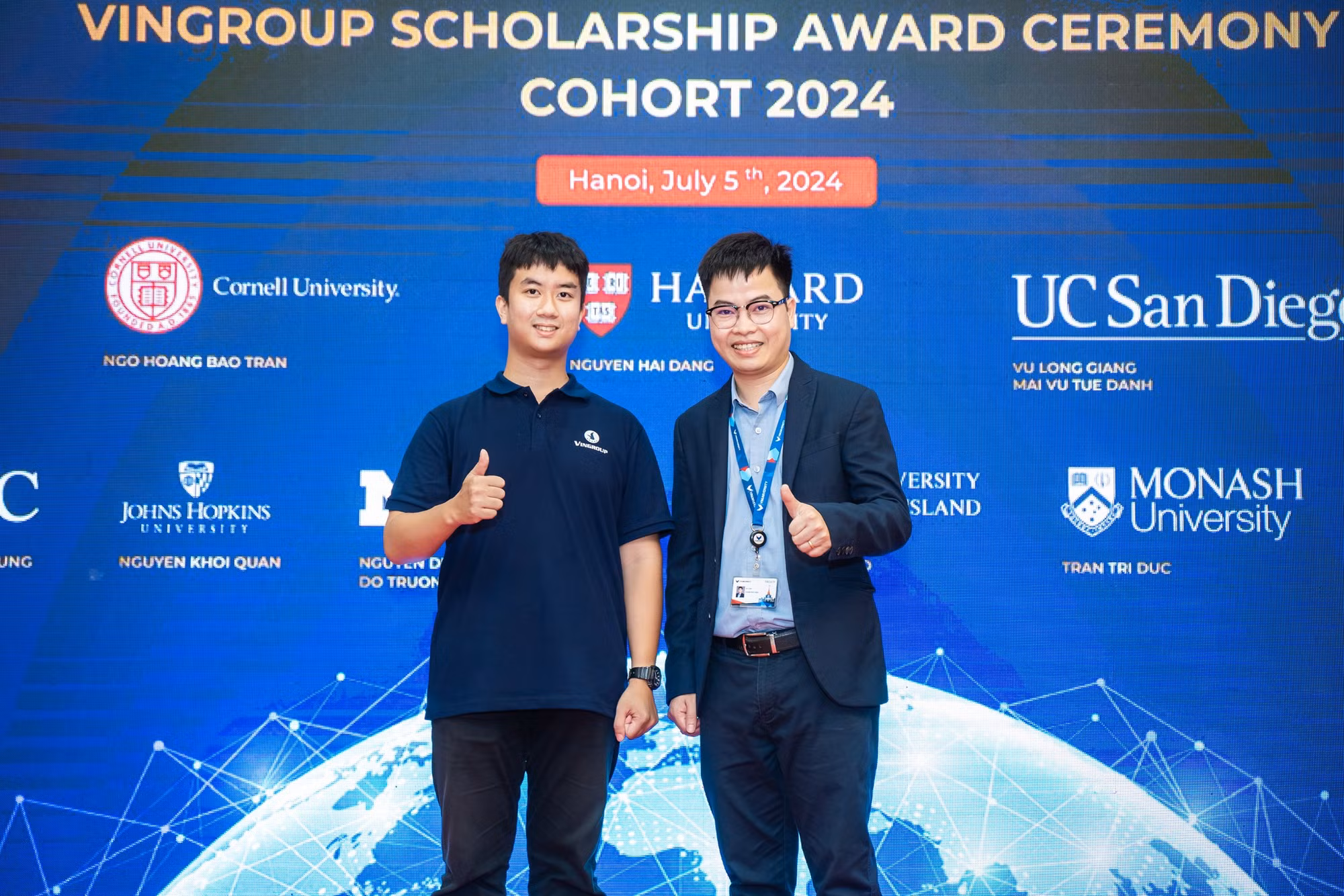 Chàng tiến sĩ trẻ bền bỉ tìm kiếm những “biến số” trong khoa học. Chàng tiến sĩ trẻ bền bỉ tìm kiếm những “biến số” trong khoa học.