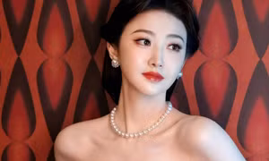 Cú trượt đau của Đệ nhất mỹ nữ Bắc Kinh