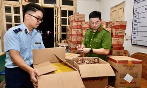 Hà Nội phát hiện gần 4.000 chiếc bánh trung thu nhập lậu