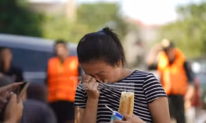 Người dân Thái Nguyên gục khóc: 'Lũ cuốn trôi hết tiền và vàng tiết kiệm rồi'