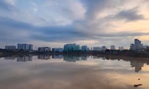 Hà Nội: Vì sao có dự án chống ngập khẩn cấp nhưng vừa mưa lớn đã ngập?