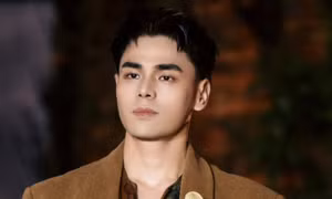 Hình thể người mẫu Ê-Đê sinh năm 2001, cao 1,8 m 