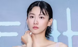 Nữ diễn viên kêu cứu
