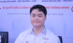 Thủ khoa 29,5 điểm ở TPHCM: 'Học 16 tiếng/ngày, hai điểm 10 Toán, Sinh đến từ sách giáo khoa'