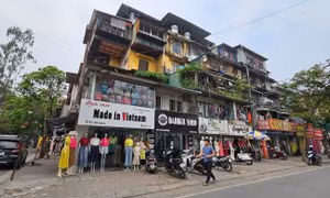Hà Nội đề xuất bồi thường 60% giá trị nhà, đất với khu tập thể chưa có 'sổ đỏ'