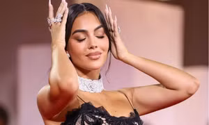 Bạn gái Ronaldo và dàn WAGs Bồ Đào Nha 