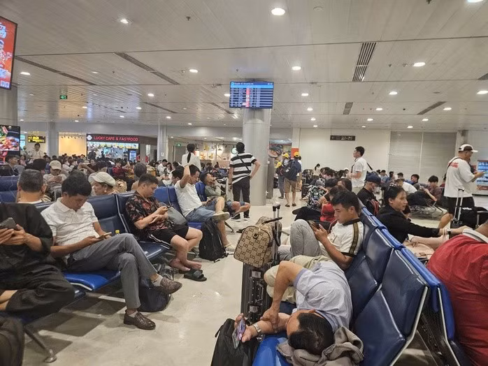 Các hãng hàng không mong nhận được sự thông cảm của hành khách trong tình huống ngoài mong muốn.
