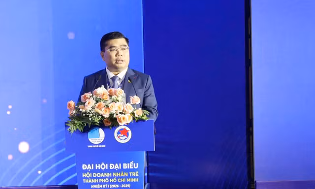 Ông Phan Tấn Đạt làm Chủ tịch Hội Doanh nhân trẻ TPHCM