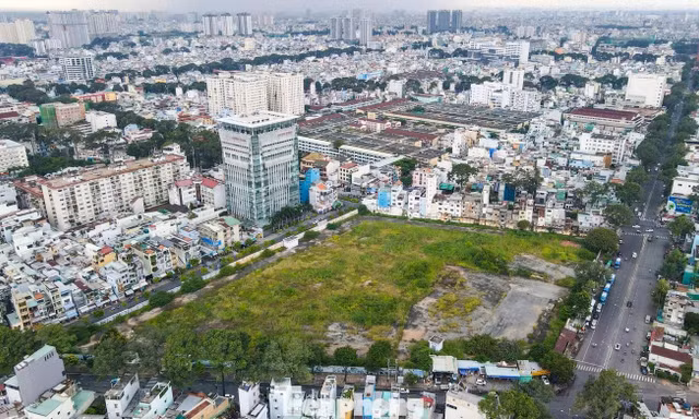 Doanh nghiệp bất động sản mất khả năng thanh toán nợ trái phiếu