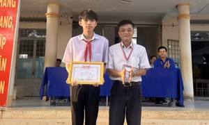 Tuyển sinh vào lớp 10: Nam sinh Tây Ninh đạt 3 điểm 10 nhưng lại bất ngờ với điểm Văn