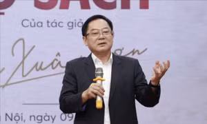 Nhà báo Lê Xuân Sơn và 'cú ăn ba' bất ngờ