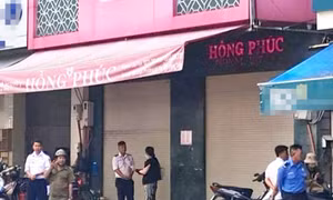 Nhiều người 'đứng ngồi không yên' vì tiệm vàng bất ngờ đóng cửa