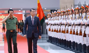 Thủ tướng: Xây dựng ‘lá chắn' an ninh kinh tế và ‘tường lửa’ quốc gia 