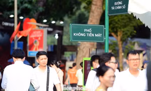 Thỏa thích trải nghiệm 'đường tài chính số, phố không tiền mặt'