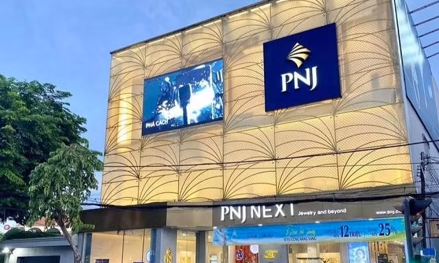 'Soi dòng tiền' PNJ giữa khủng hoảng kim cương: Hơn 3.500 tỷ đến từ đâu?
