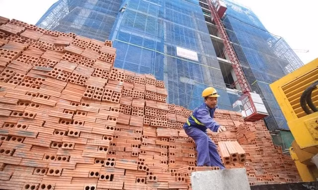 Bộ Xây dựng: Kiểm soát giá vật liệu, ngăn đầu cơ găm hàng
