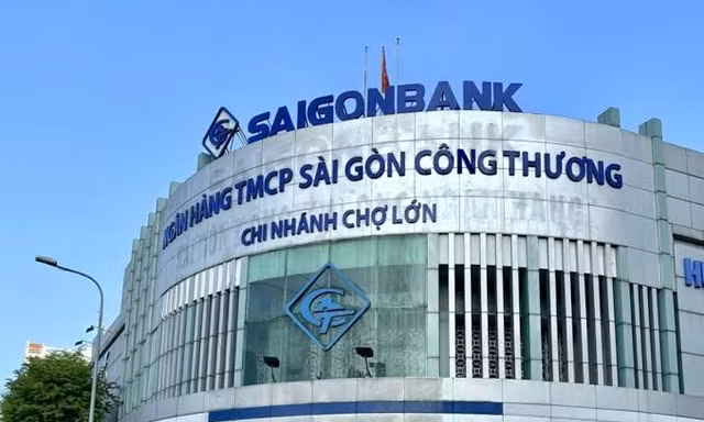 Một ngân hàng giảm gần 80% lợi nhuận quý III