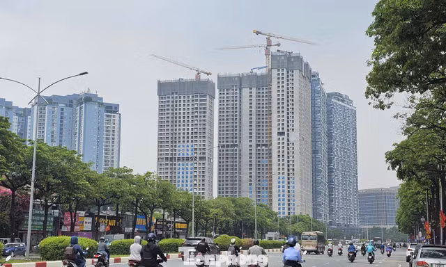 Nguồn cung tăng, giá thứ cấp giảm nhưng người dân vẫn khó mua nhà