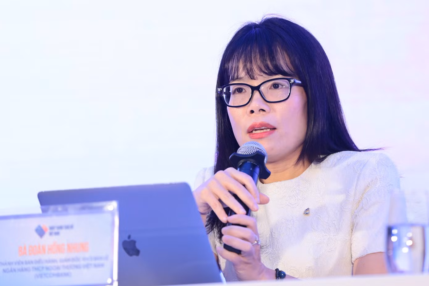 nhung.jpg