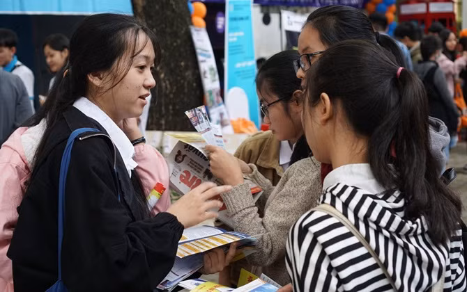 Sôi nổi ngày hội Tư vấn tuyển sinh - Hướng nghiệp 2019