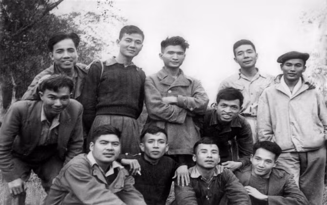 Từ mấy dòng nhật ký, nghĩ về một thế hệ ông cha