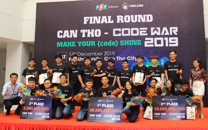 Ba học sinh THPT chiến thắng "Code War" Cần Thơ 2019