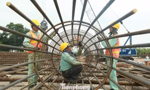 Thi công xuyên lễ tại 4 dự án cầu bắc qua Sông Hồng 