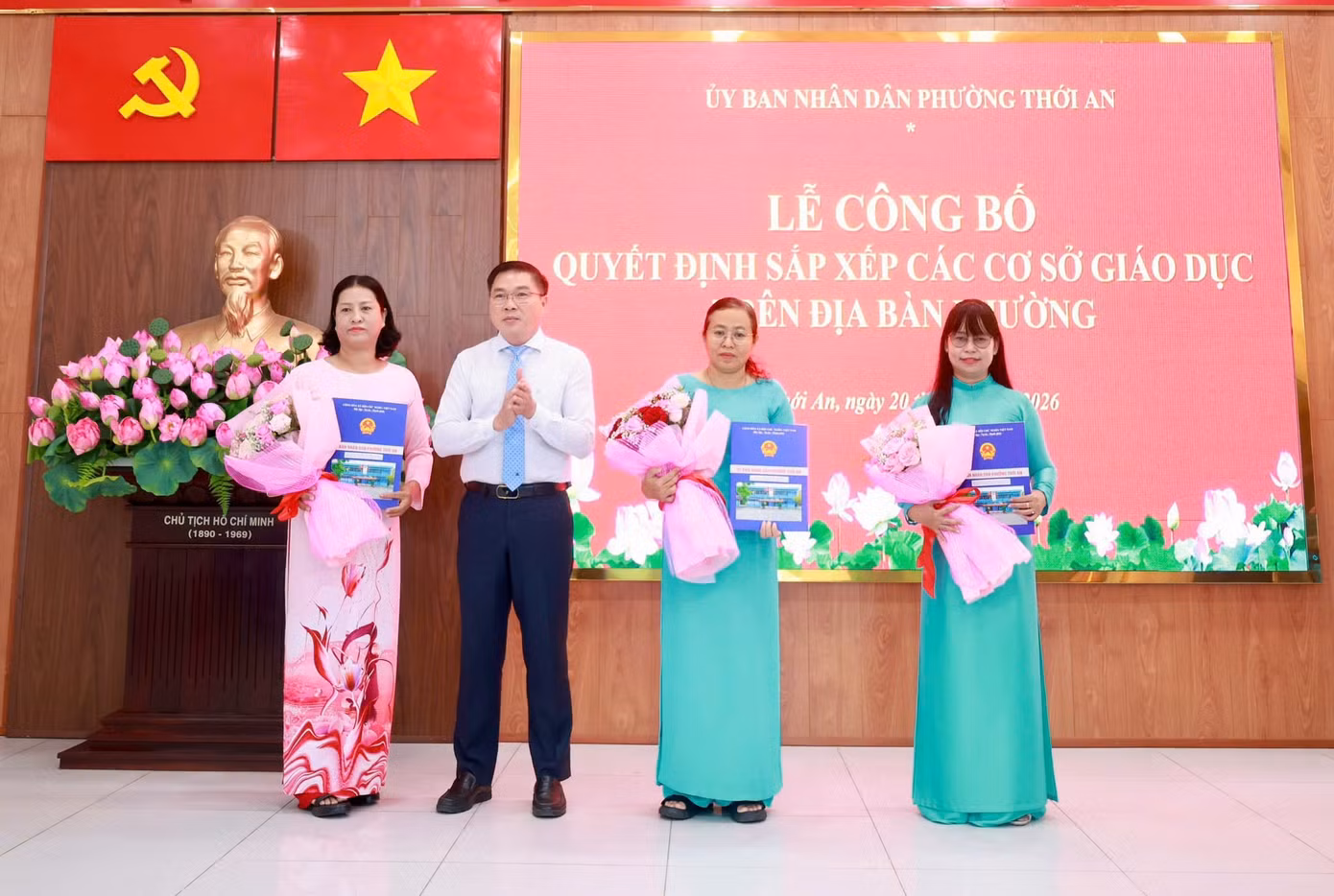 cong-tac-can-bo.jpg