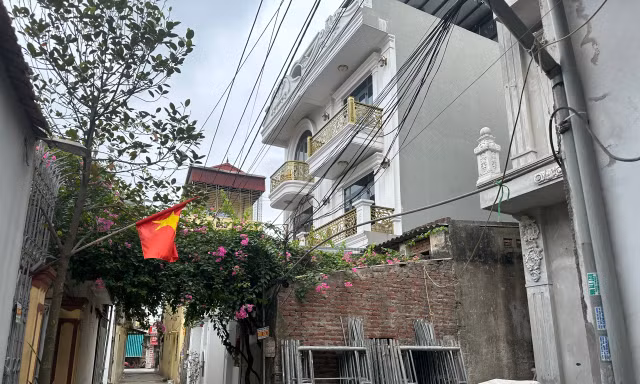  Hơn 100 hộ dân chờ sổ đỏ suốt 27 năm dù chính quyền đã giao đất, thu tiền