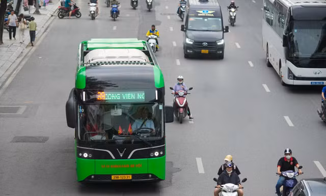 Hà Nội: Khoảng 130.000 lượt khách được miễn phí vé xe buýt trong Vành đai 1