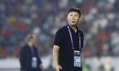 Bố HLV Kim Sang-sik qua đời tại Hàn Quốc 