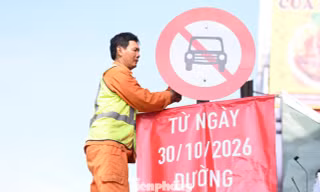 Đổi luồng quanh sân bay Tân Sơn Nhất, nhiều tài xế lúng túng