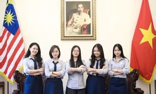 Hướng tới Quốc khánh 2/9, trải nghiệm đặc biệt tại Malaysia của những nhà Ngoại giao tương lai