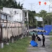 NÓNG 25/8: Phát hiện thi thể trẻ sơ sinh trong hẻm, camera ghi lại cảnh ô tô dừng gần đó giữa đêm