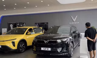 Cựu nhân viên VinFast lĩnh 17 năm tù vì làm giả, giả mạo hồ sơ ưu đãi mua xe