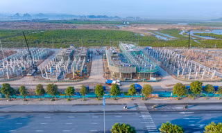 Cận cảnh công trường gần 9.000 công nhân ngày đêm dựng xây diện mạo Vinhomes Global Gate Hạ Long