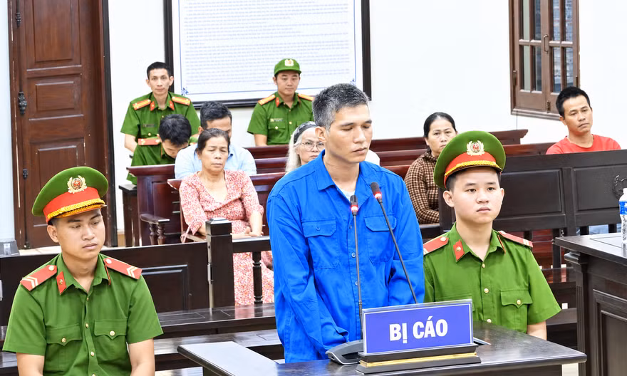 Suýt mất mạng dưới dao chồng cũ, người vợ vẫn xin giảm án cho bị cáo 