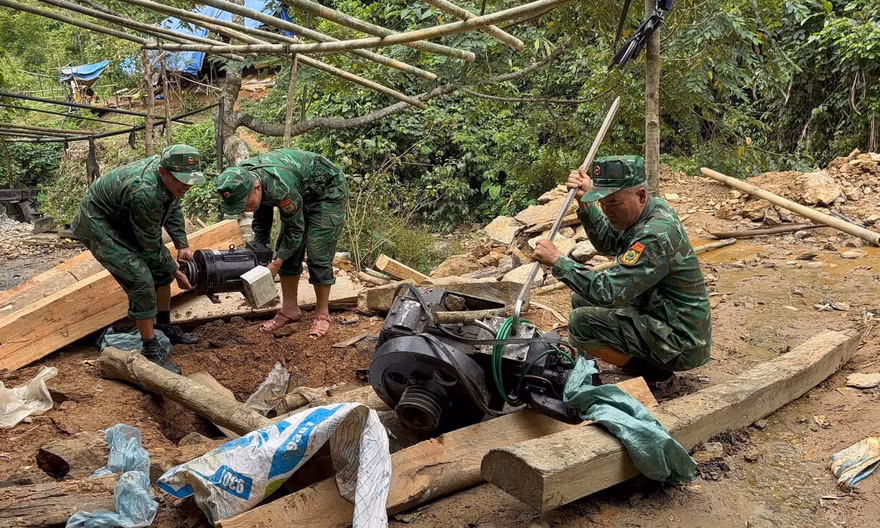 Biên phòng phá tụ điểm khai thác vàng trái phép ở vùng biên Quảng Trị 