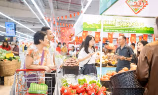 Nhiều chương trình khuyến mãi được siêu thị áp dụng trong dịp này.