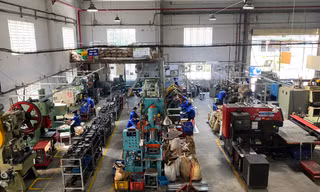 Hơn 155.000 doanh nghiệp rút khỏi thị trường: Tứ bề sức ép?