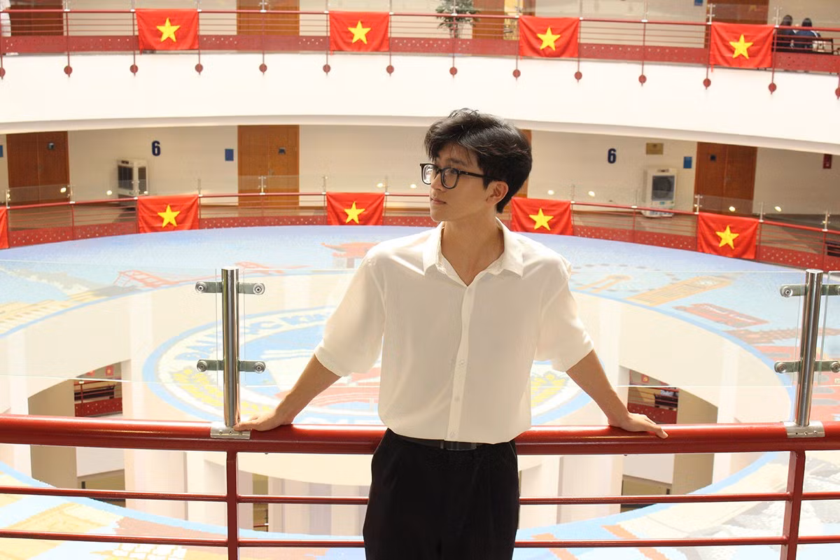 1-sinh-vien-duong-duc-anh.jpg